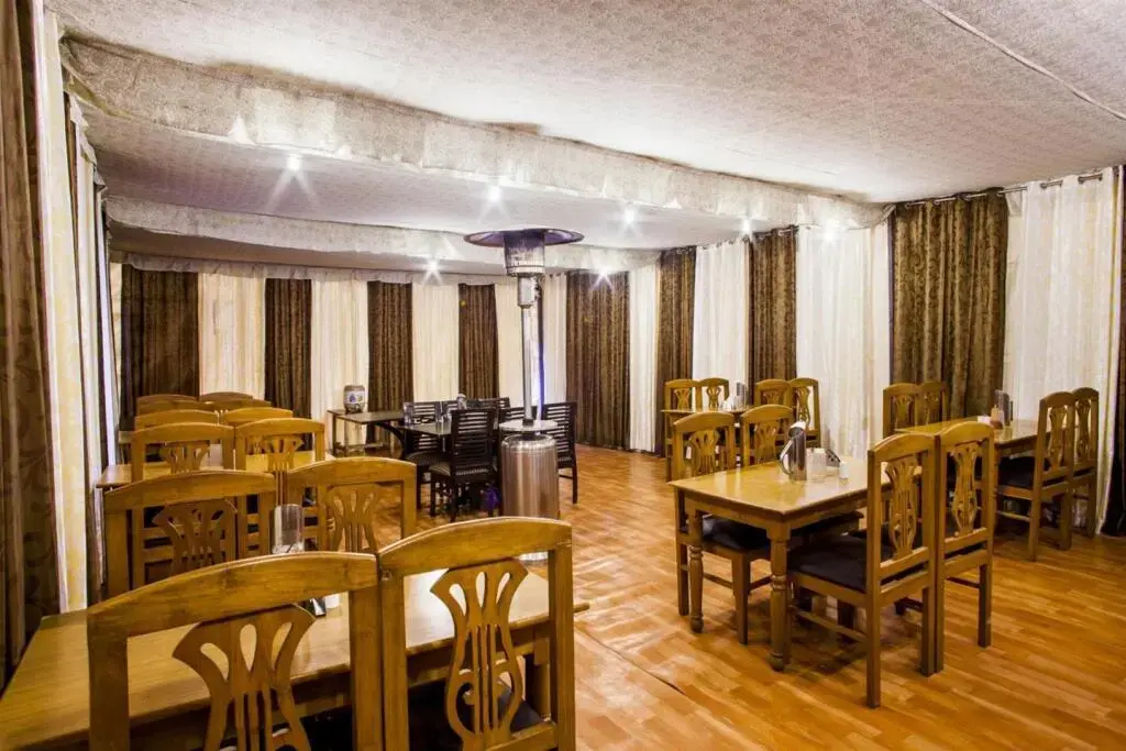 restaurant