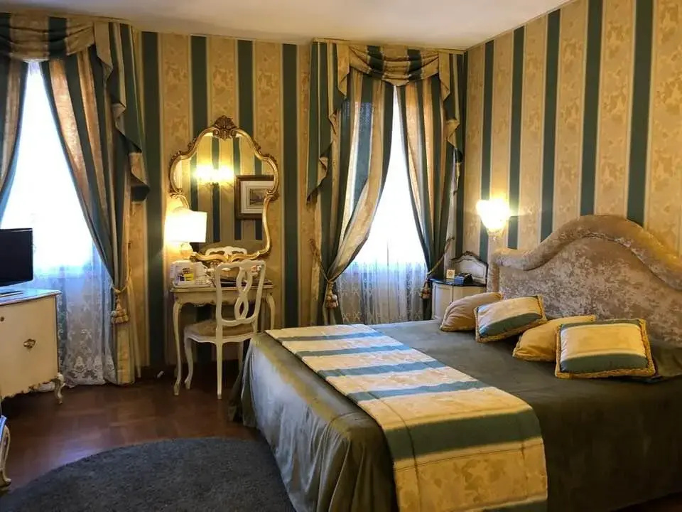 Standard Double room with view (twin beds)