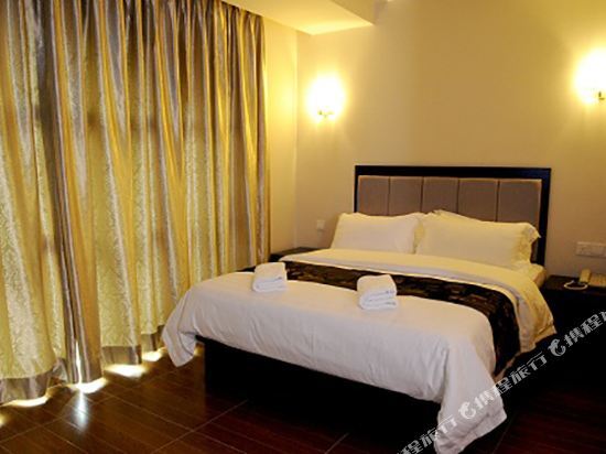 Kk Waterfront Hotel