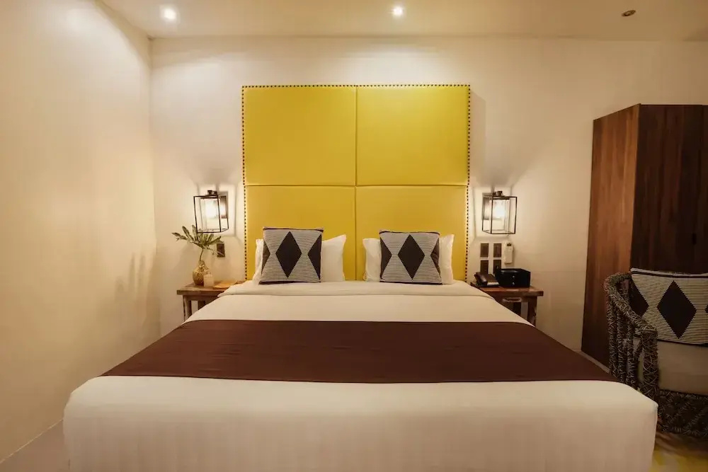 Premier room
