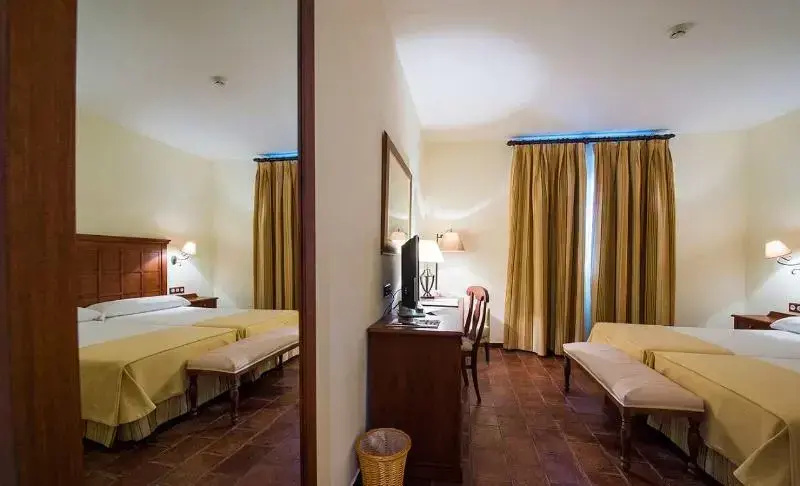 Hospedium Hotel Cortijo Santa Cruz - Chambres