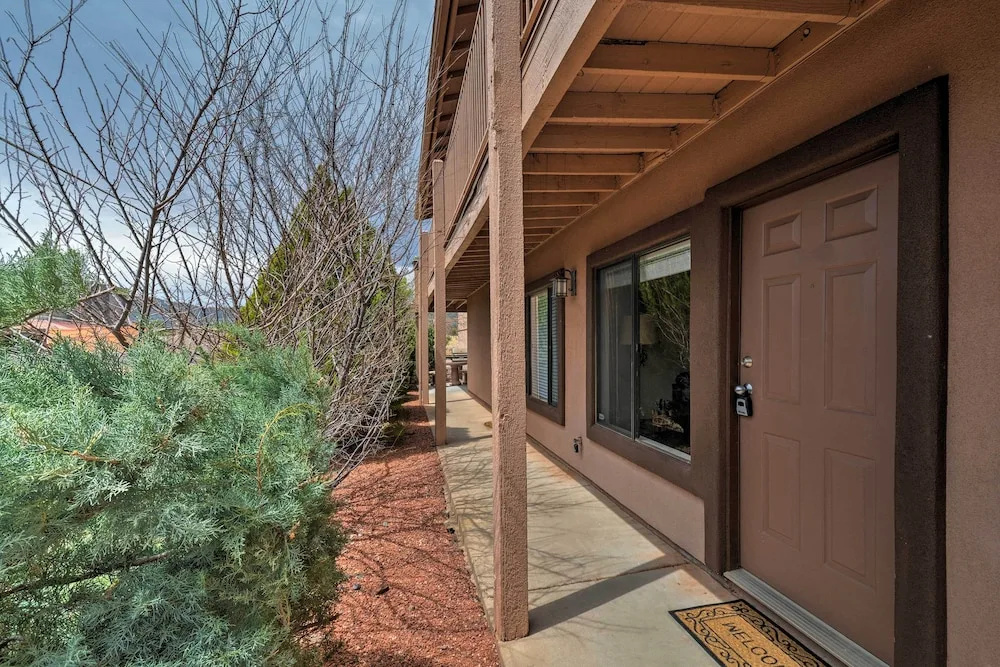 South Sedona Condo w/ Pool Access - Walk to Shops!