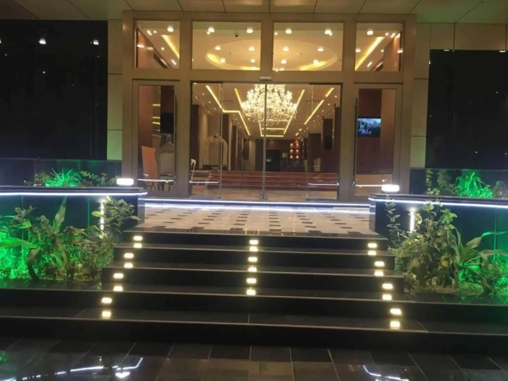 Sunday Red Sea Fountain Alhamra Formerly Vivid Plaza Hotel