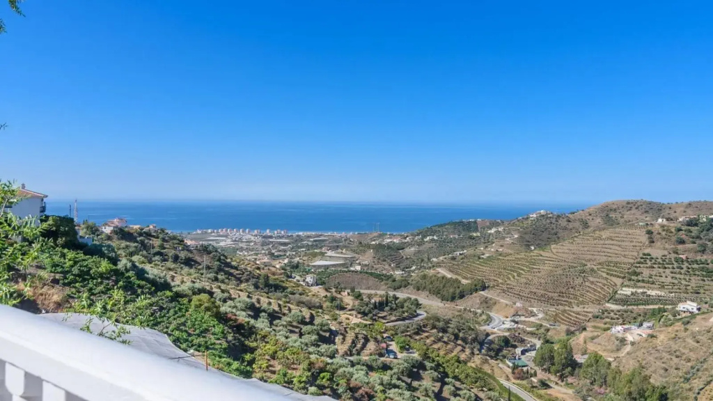 Villa José Andrés Torrox by Ruralidays