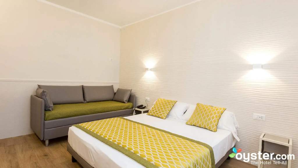 Superior Triple room