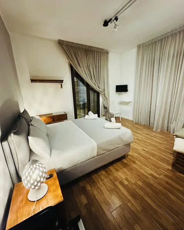 Standard Triple room with balcony