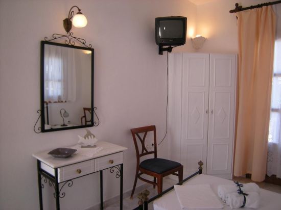 Hotel Roussos Beach 2 *