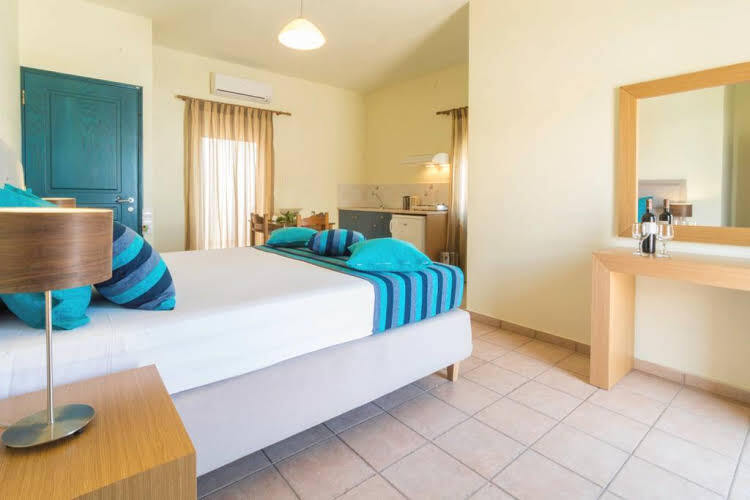 gallery_image_hidden_11