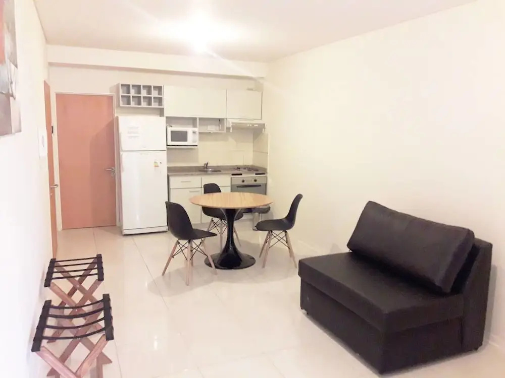 Moderno monoambiente by Sofacama