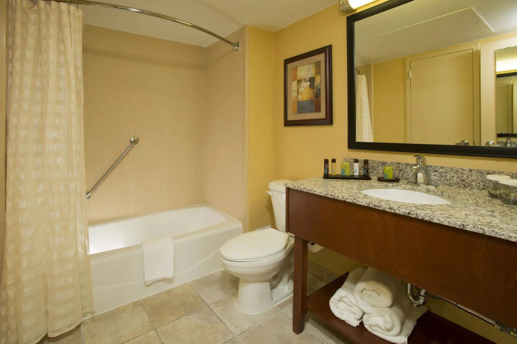 Embassy Suites by Hilton Tulsa I-44 - Général