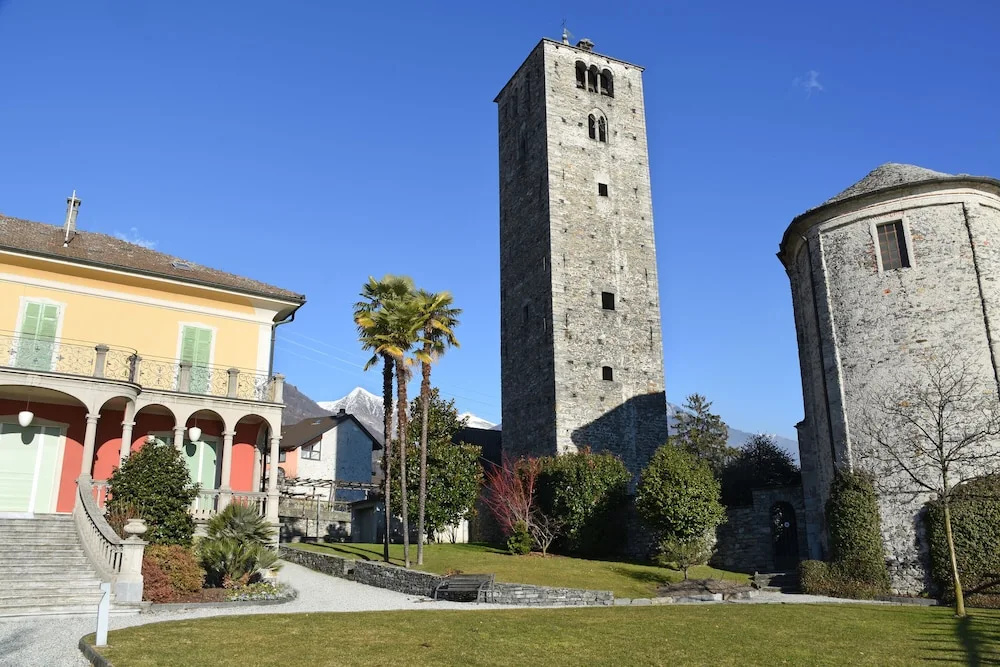 Locarno Area: Quiet Lake View Escape 2