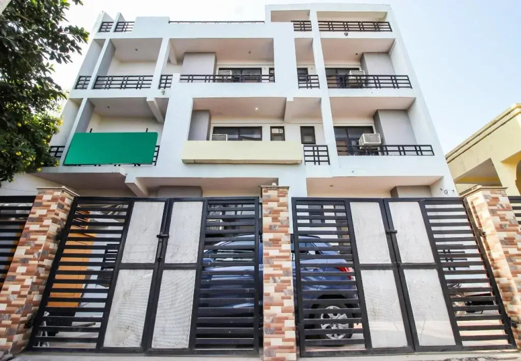 Oyo 24075 Galaxy Guest House