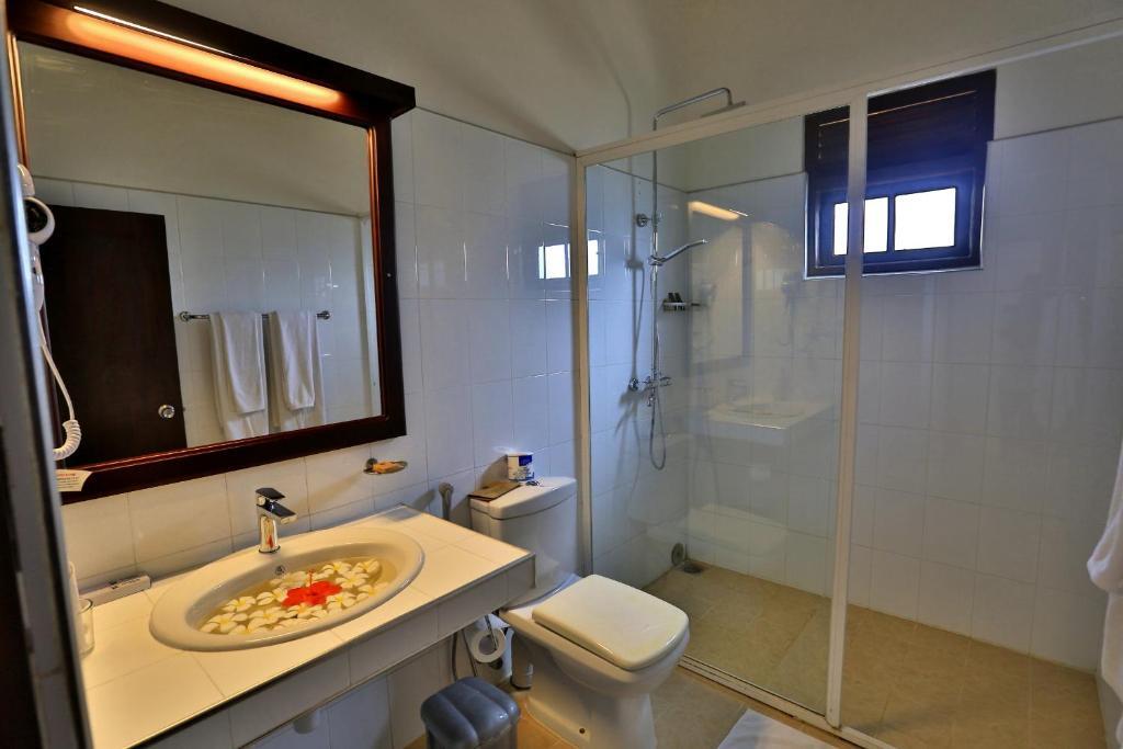 Sea Rock Villa