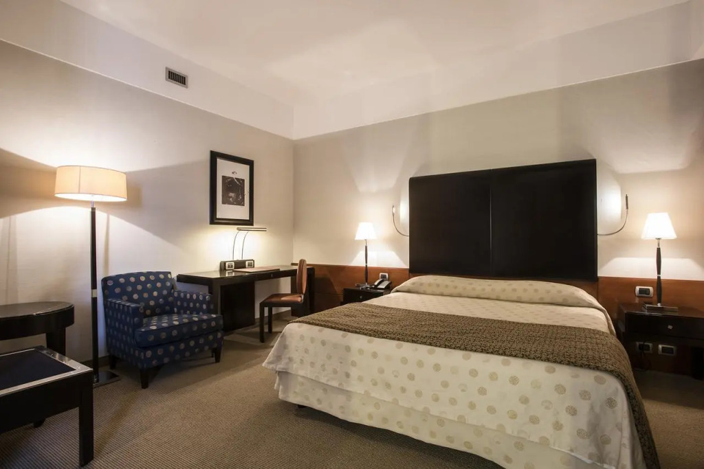 Fly On Hotel — фото 4