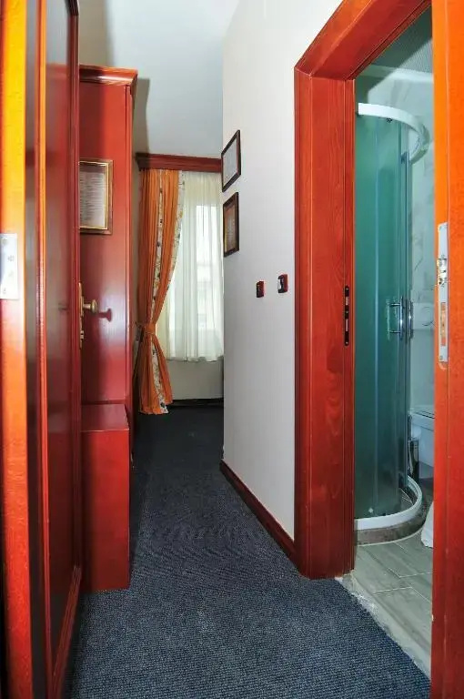Montenegrino - Chambres