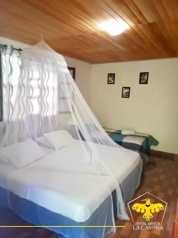 Deluxe Double room (full double bed)