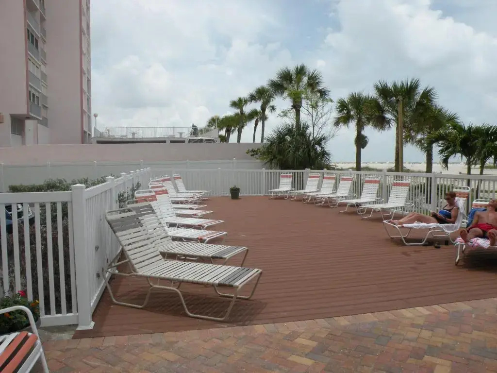 Surf Beach Treasure Island Resort - Chambres
