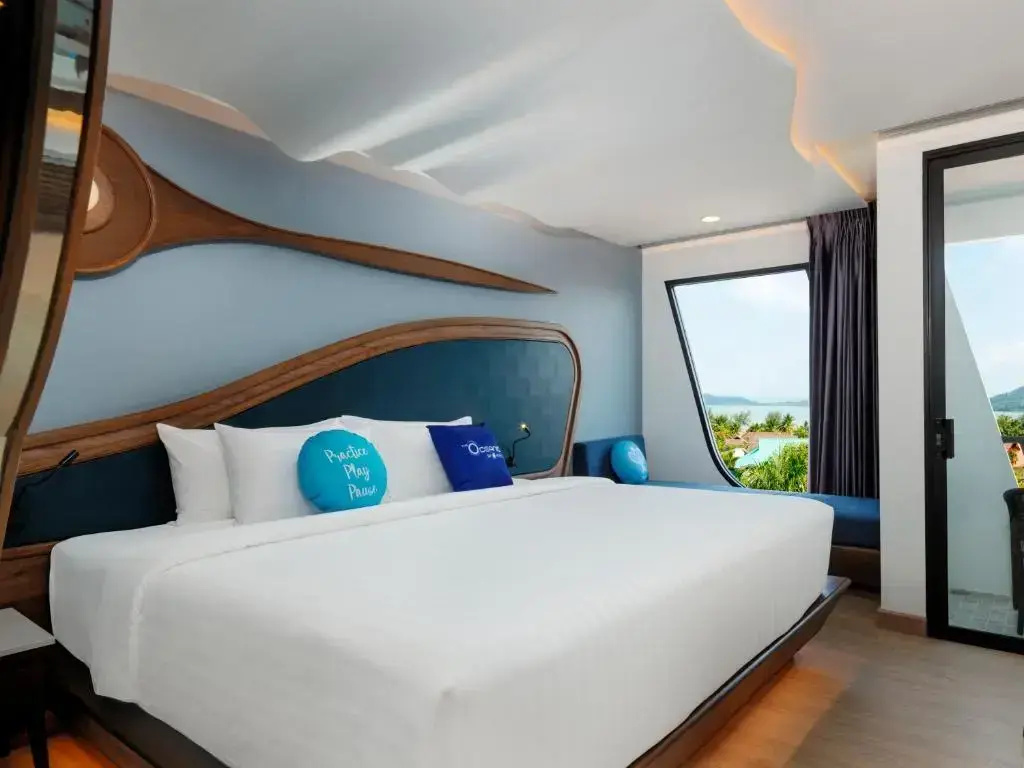 Deluxe Double room with sea view (full double bed)