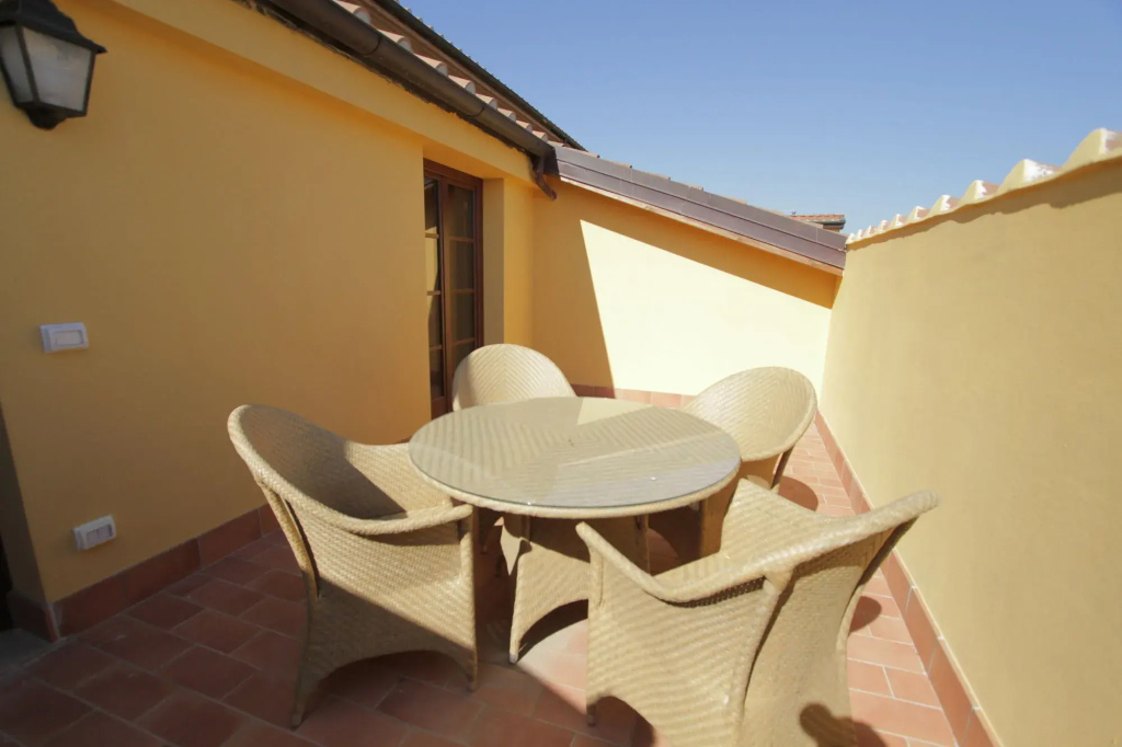 Balcony & Terrace