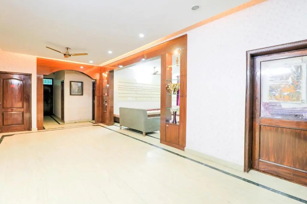 Classy Inn by OYO Rooms