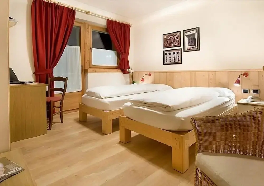 Economy Double room (twin beds)