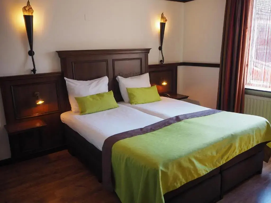 Standard Double room (full double bed)