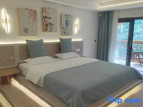 Standard room with balcony