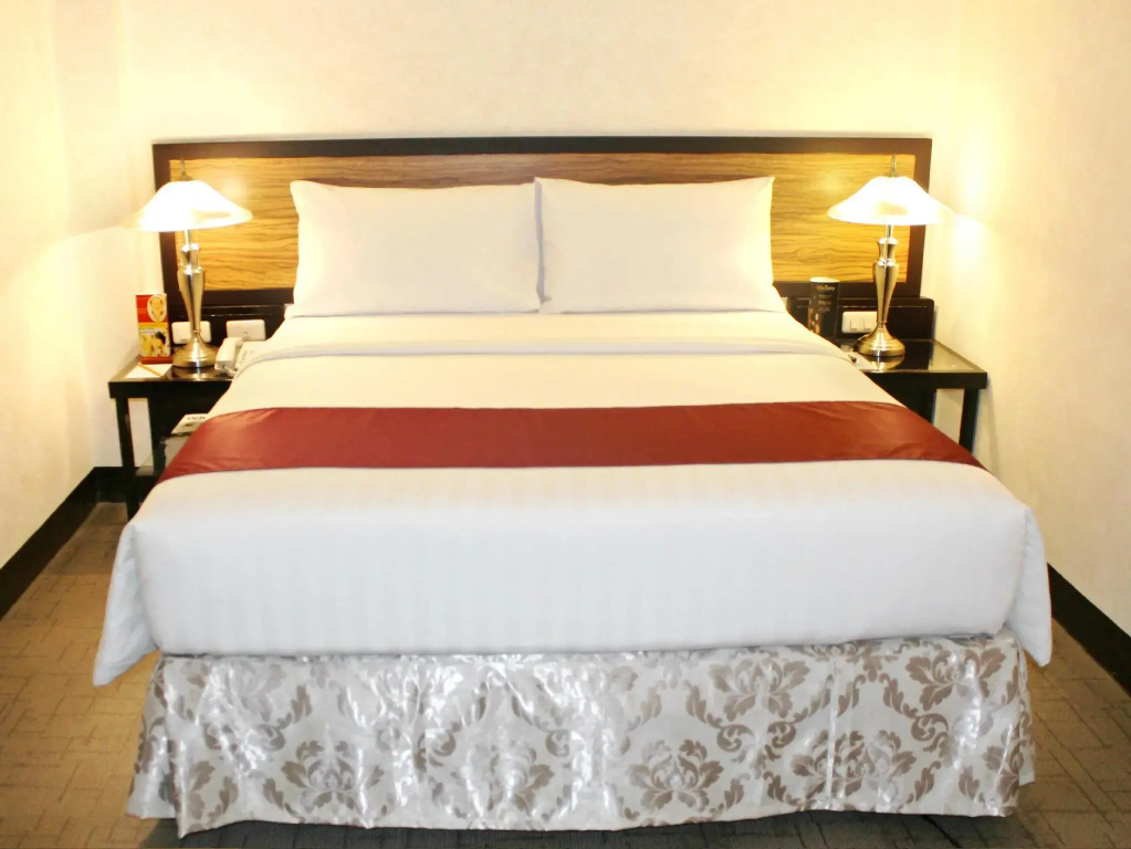 Superior Double room (full double bed)