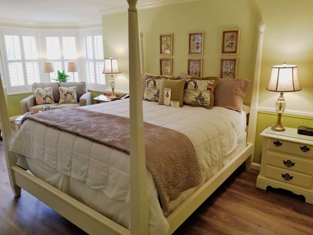 Apple Farm Inn by null