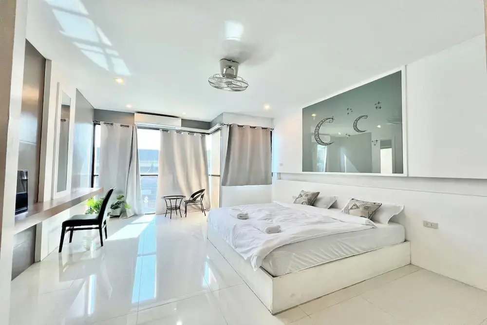 Deluxe room with balcony