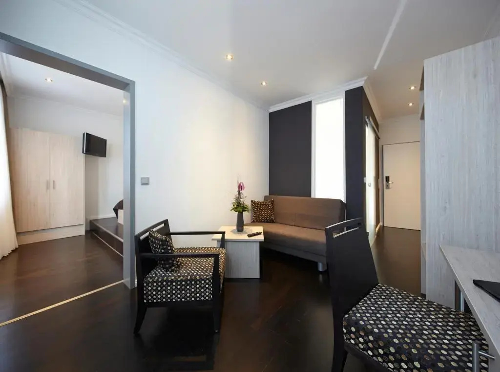 Neues Parkhotel - Général