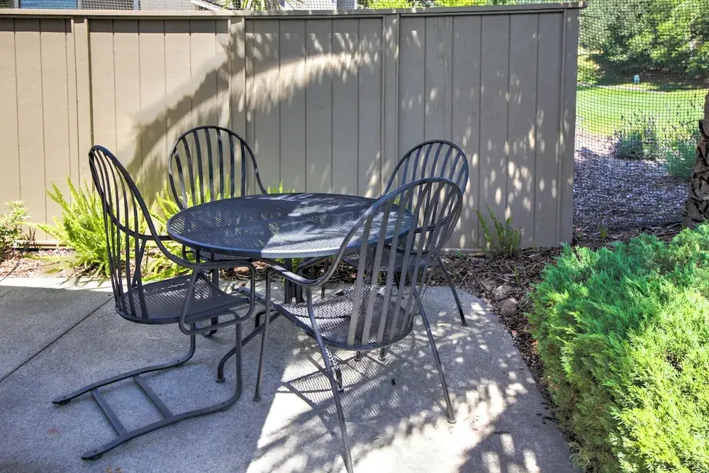 Peaceful Getaway on Silverado Golf Course w/ Patio