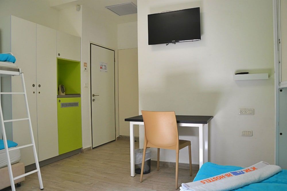 אכסניית אנ"א תל אביב HI Tel Aviv Hostel by null