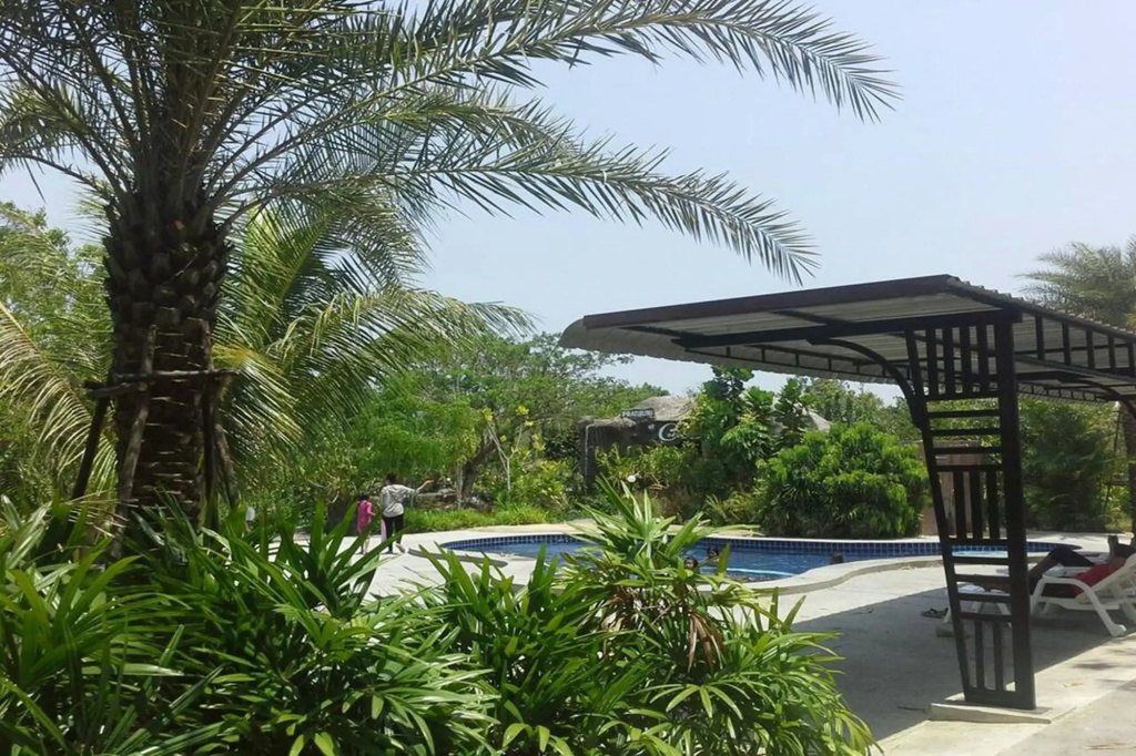Beach & Waterfront