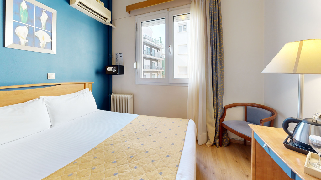 Lucy Hotel - Général