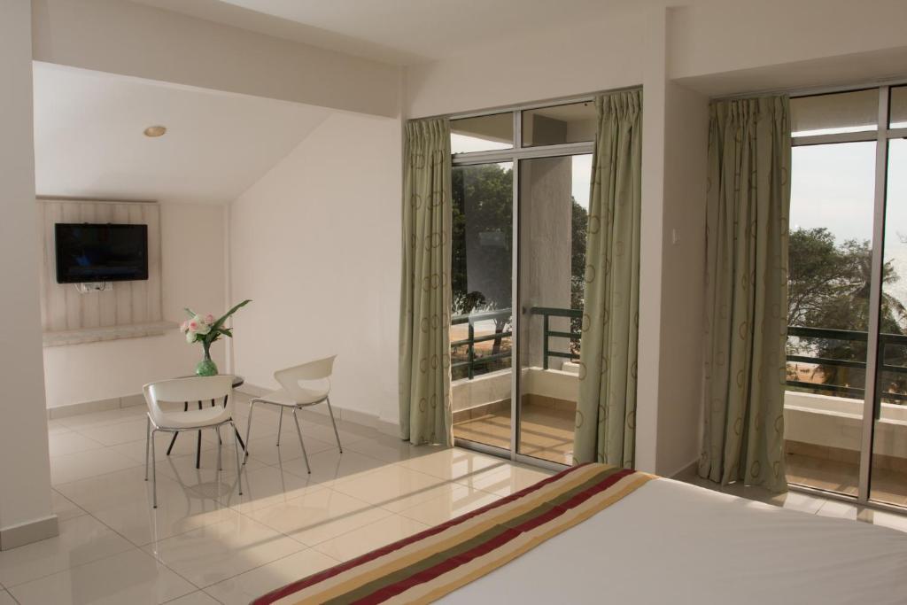Akar Beach Resort