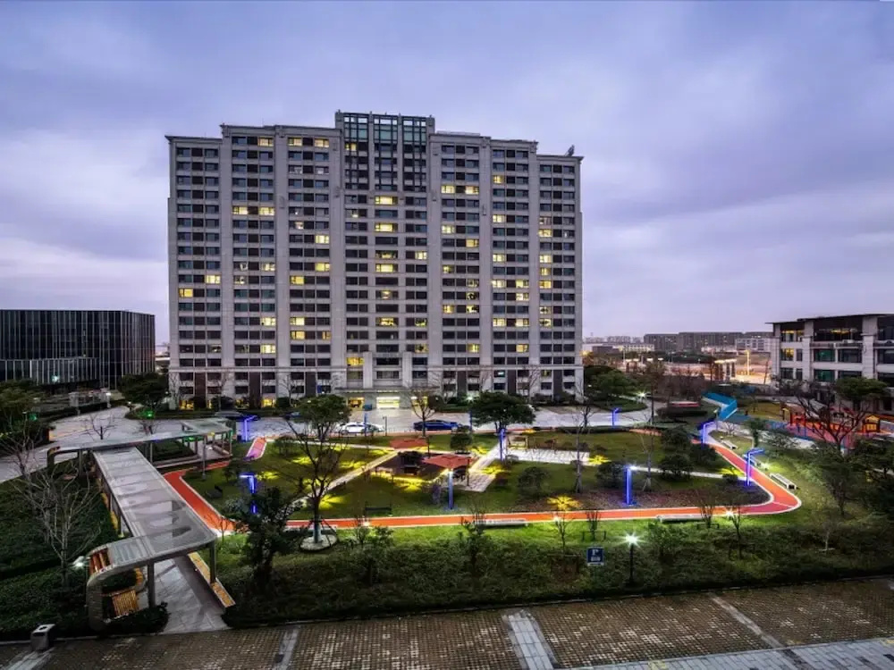 Elite Space of Landsea Apartment