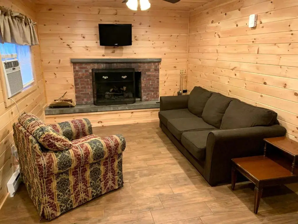 2 Bedrooms Cottage