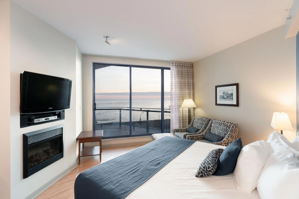 Ocean Promenade Hotel image 4