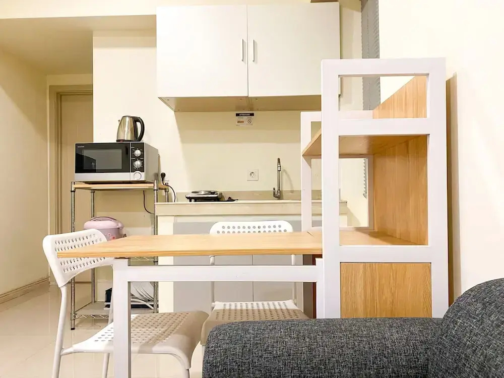 Modern Stay 2Br At Meikarta Apartment