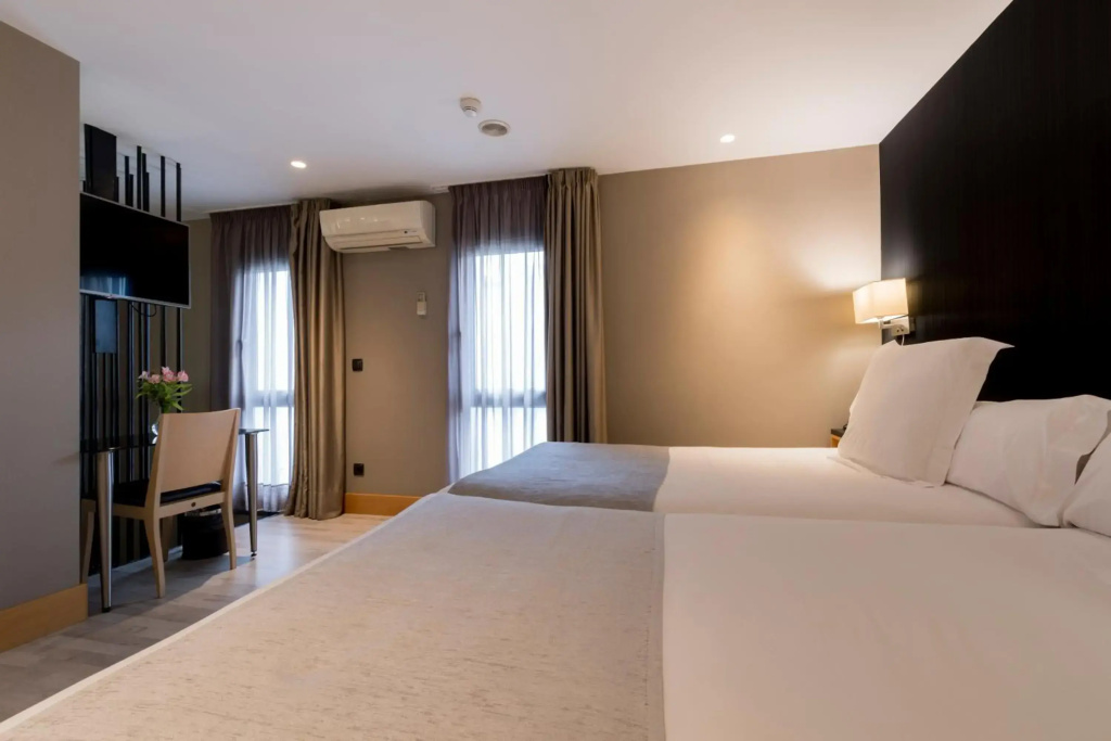 Hotel Plaza Coruña - Général