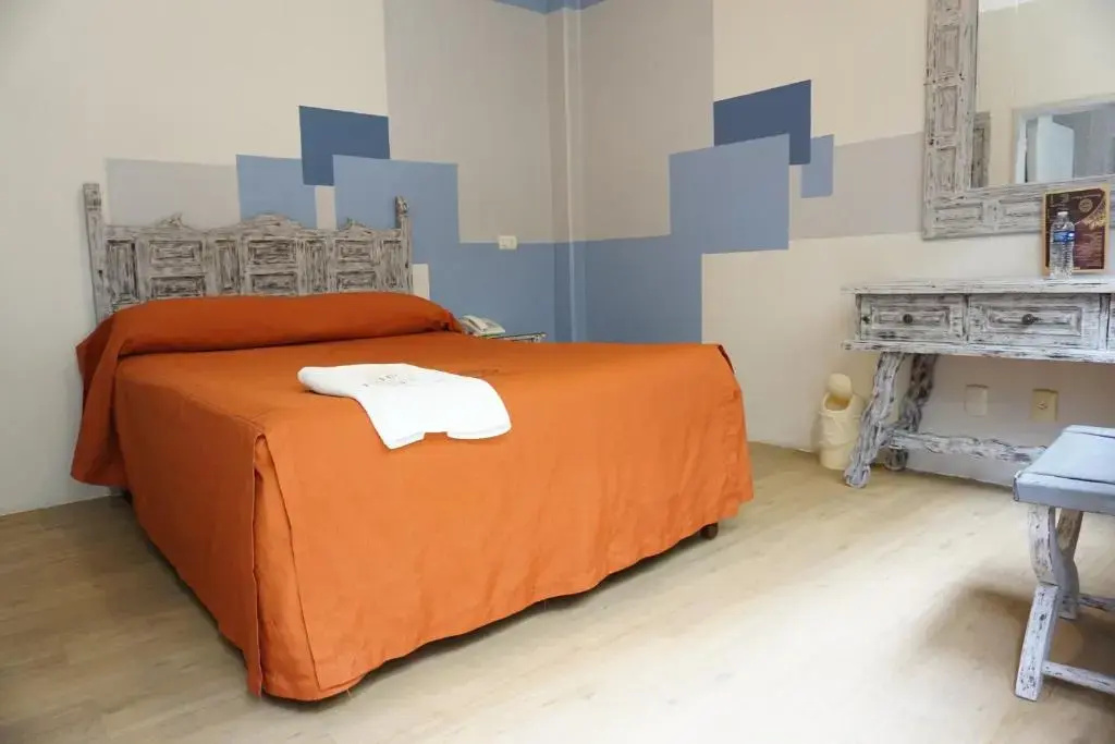 Economy Double room (full double bed)