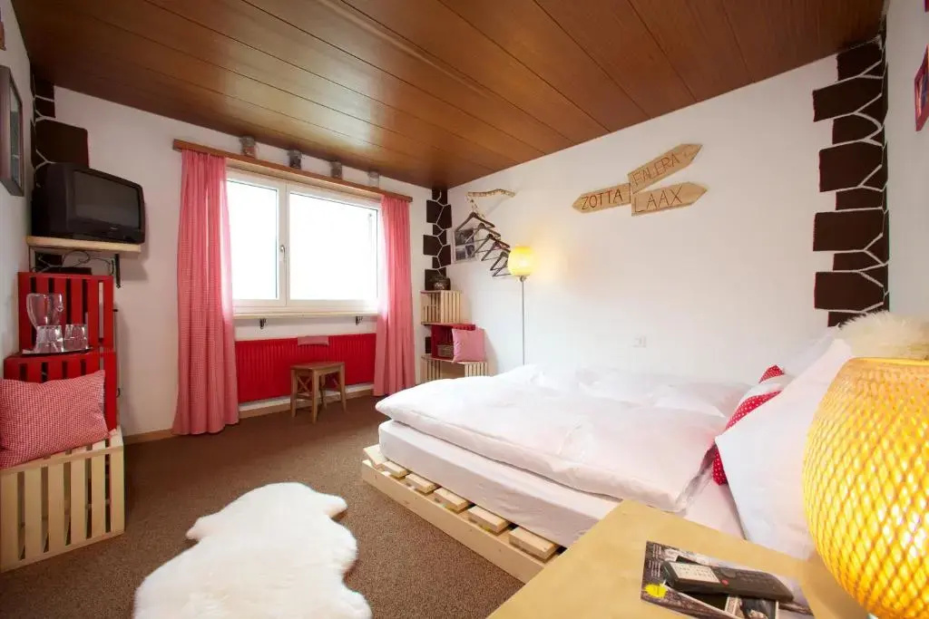 Economy Double room (full double bed)