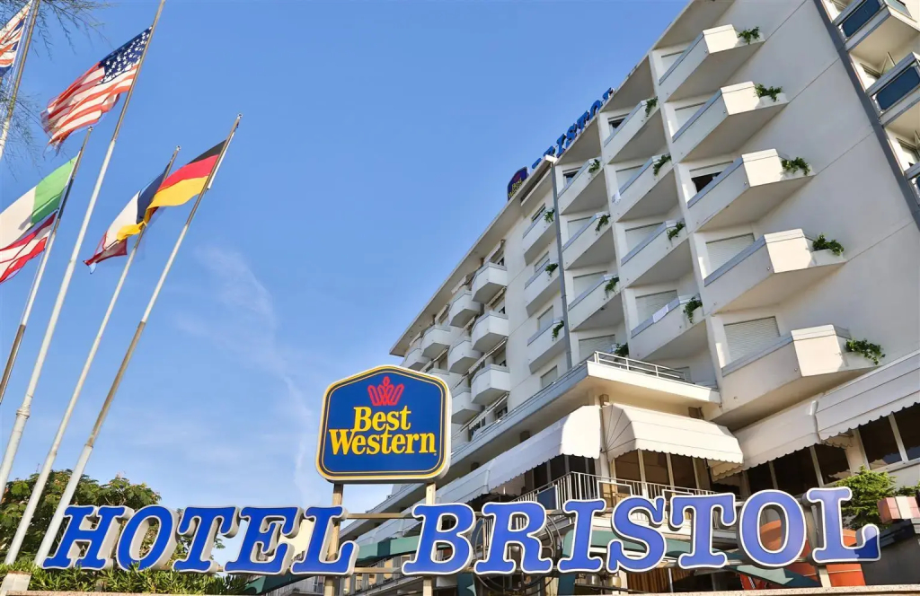 Hotel Bristol