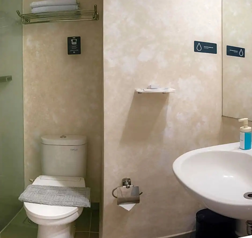 Economy room