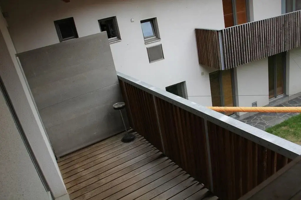 Balcony & Terrace
