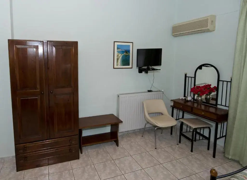 Standard Double room with balcony and with sea view (full double bed)
