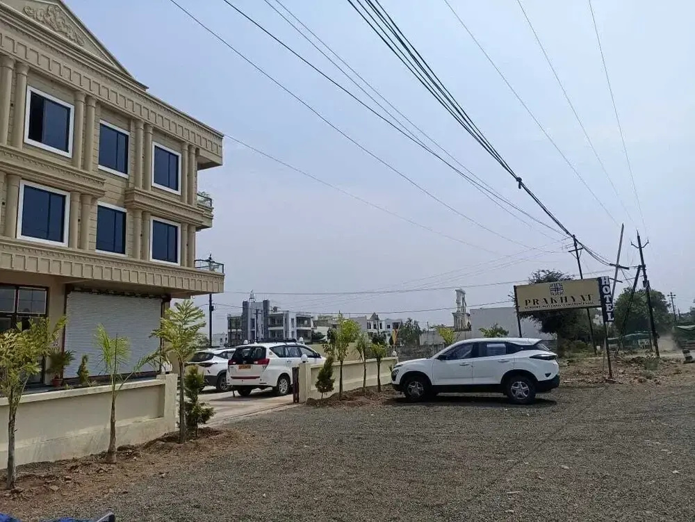 Hotel Prakhyat