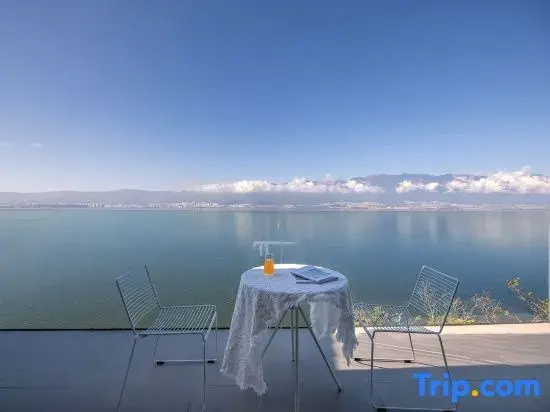 Yueyue Tingfeng Cliff Seaview Villa (Dali Bohai Haidongfang Shop)