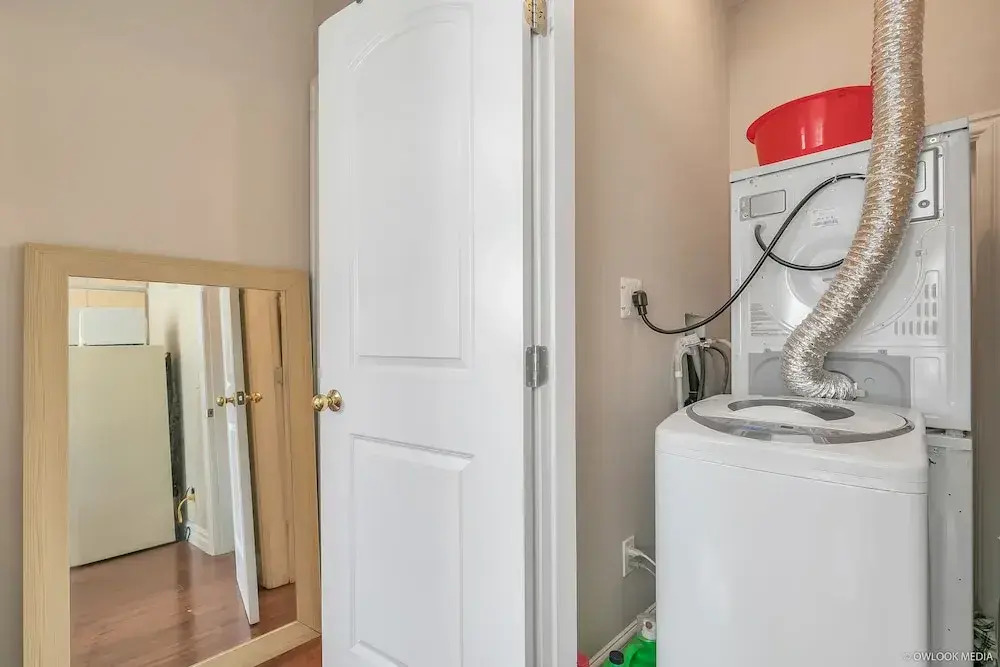 Bright 2 BR Private Suite by Elevate Rooms - фото 6